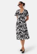 VILA Lovie S/S Wrap Midi Dress Black AOP:ELLIS 34