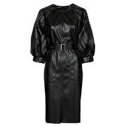 Lyhyt mekko Karl Lagerfeld  FAUX LEATHER DRESS  DE 38