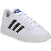 Tennarit adidas  GRAND COURT BASE 2  39 1/3