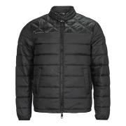 Nahkatakki Guess  LIGHT PUFFA JACKET  EU S