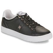 Kengät Tommy Hilfiger  ESSENTIAL ELEVATED COURT SNEAKER  39