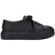 Balleriinat Melissa  Wild Sneaker - Matte Black  37