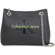 Laukut Calvin Klein Jeans  SCULPTED SHOULDER MONO K60K607831  Yksi Kok...