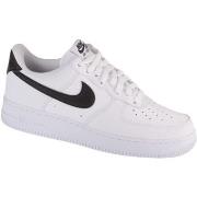 Kengät Nike  Air Force 1 07  45 1/2