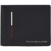 Lompakot Tommy Hilfiger  TH CASUAL MINI CC WALLET AM0AM12767  Yksi Kok...