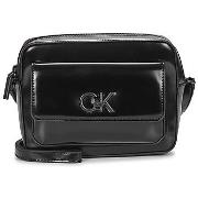 Olkalaukut Calvin Klein Jeans  RE-LOCK CAMERA BAG_SHINY  Yksi Koko