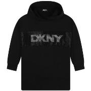 Mekot Dkny  -  8 vuotta