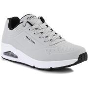 Kengät Skechers  UNO STAND ON AIR 52458-LGBK  42