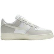 Tennarit Nike  Air Force 1 Lv8  36