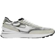 Tennarit Nike  Waffle One  42 1/2