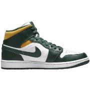 Tennarit Nike  Air Jordan 1 Mid  40