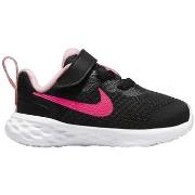 Tennarit Nike  Revolution 6  21