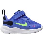 Tennarit Nike  Revolution 7  21