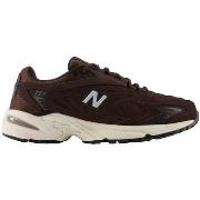 Tennarit New Balance  725  40