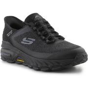 Kengät Skechers  Max Protect - Assembly 237309-BBK Black  41