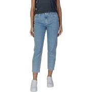 Suorat farkut Calvin Klein Jeans  MOM J20J224516  IT 40