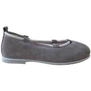 Balleriinat Gorila  71000 DANCING Cuero  24