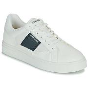 Kengät Armani Exchange  XUX241  40