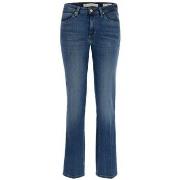 Suorat farkut Guess  W4BA15 D5HB1  US 28