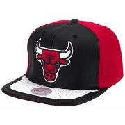 Lippalakit Mitchell And Ness  Day One Snapback Chicago Bulls  Yksi Kok...