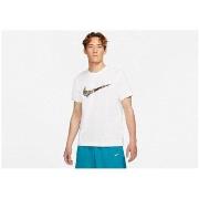 Lyhythihainen t-paita Nike  Swoosh  EU L