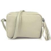 Käsilaukku Vera Pelle  c74  Yksi Koko