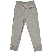 Jogging housut / Ulkoiluvaattee Gap  843263-001  6 / 7 vuotta