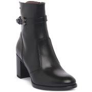 Kengät NeroGiardini  NERO GIARDINI 100 GUANTO NERO  37