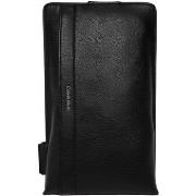 Olkalaukut Calvin Klein Jeans  RAISED SQUARE SLING LV04D3271G  Yksi Ko...