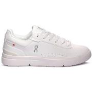 Kengät On  The Roger Advantage  38