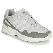 Kengät adidas  YUNG-96  40 2/3