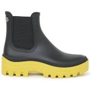 Saappaat Tanta  -  36