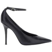 Korkokengät Guess  Escarpins  36