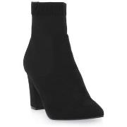 Kengät Steve Madden  RESEARCH BLACK  36
