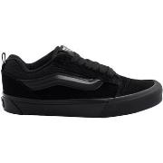 Kengät Vans  VN0009QCBKA1-BLK  42