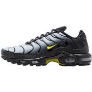 Kengät Nike  Air Max Plus Black Opti Yellow  45