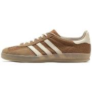 Kengät adidas  Gazelle Indoor Brown Desert Wonder White  44