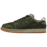 Kengät Nike  SB Dunk Low Pro B Sequoia  45