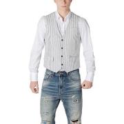 Neuleet / Villatakit Gianni Lupo  GL9811  EU S