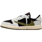 Kengät Nike  1 Low Travis Scott Olive  40 1/2