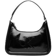 Käsilaukku Calvin Klein Jeans  BOLD CK METALLIC SHOULDER BAG LV04F3332...