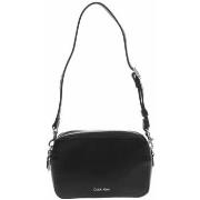 Olkalaukut Calvin Klein Jeans  LV04F3165G2QP  Yksi Koko