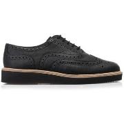 Kengät Clarks  Baille Brogue  37