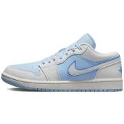 Kengät Nike  1 Low SE Reverse Ice Blue  36
