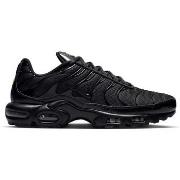 Tennarit Nike  Air Max Plus Triple Black  41