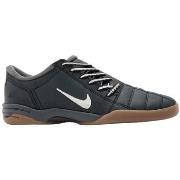 Kengät Nike  Total 90 3 SP Black Gum (Women's)  36
