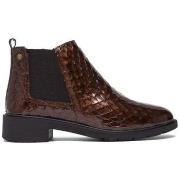 Tennarit Maciejka  P721902007  37