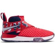 Kengät Nike  Air Zoom Unvrs  39