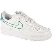 Kengät Nike  Air Force 1 07 LV8  41
