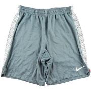 Shortsit & Bermuda-shortsit Nike  289748  EU L